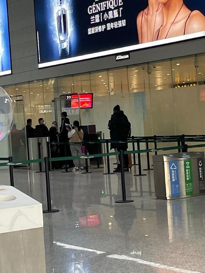 （影评范文 ）固然，少不了在海报上和预告片中与他等分秋色的李治廷。